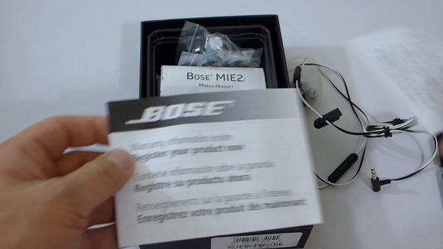 Bose IMEi2 Earphones Unboxed смотреть онлайн