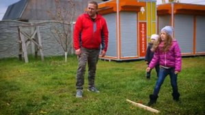 ЧЕЛЛЕНДЖ ЛОПНИ ШАРИК - Проверяем, возможно ли выиграть в парке игрушку