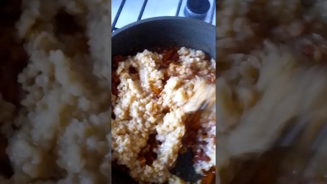 Вкусный гарнир из красной чечевицы с овощами/рецепт в описании