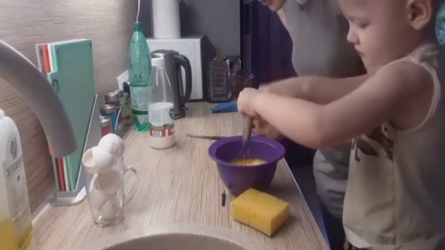 КАК ПРИГОТОВИТЬ БЫСТРО И ВКУСНО ОМЛЕТ смотреть онлайн