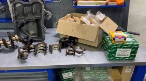 Хендай ix35 G4KD.большой нагар на поршнях и своевременный ремонт мотора!меняем всё необходимое!