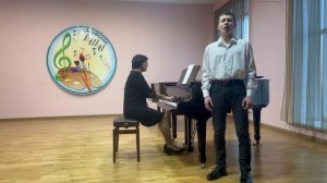 Докторов Иван, Возр. группа (15-17 лет) р.н.п. "Расчешу ль я головушку",  "Не щебечи, соловейку".
