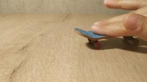 ТОП 5 ТРЮКОВ ДЛЯ НОВИЧКОВ НА ФИНГЕРБОРДЕ ???