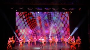 Russian-french can-can competition