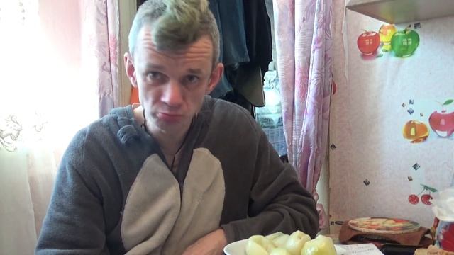 обжор вызов принят скушал 1 кг варёного лука