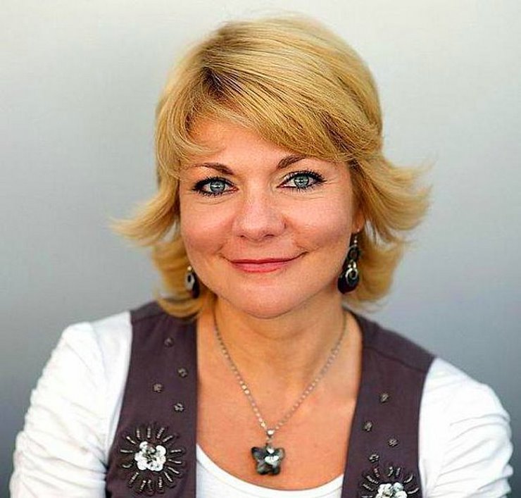 гостья из прошлого смотреть онлайн