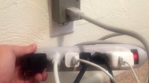 Дёшево ли оставлять зарядку в розетке без телефона