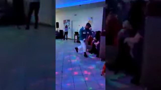 Заказ Мужского Стриптиза Нижневартовск -89826550548 смотреть онлайн