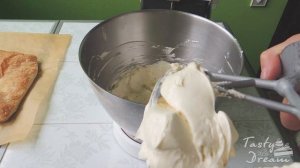 Торт слоеный малиновый/Raspberry cake.