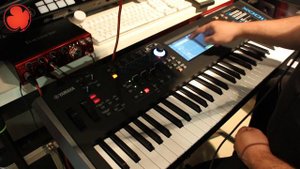 Review Yamaha MODX6 Auvisa