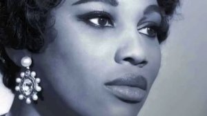 Leontyne Price sings La Traviata with E flat!