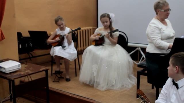 Песня о Чибисе (баян и две домры)+Два дуэта (домры) смотреть онлайн