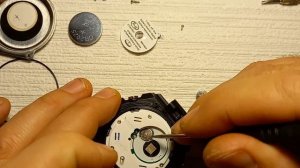 КАК ЗАМЕНИТЬ БАТАРЕЙКИ В  "КИТАЙСКИХ"  G-SHOCK