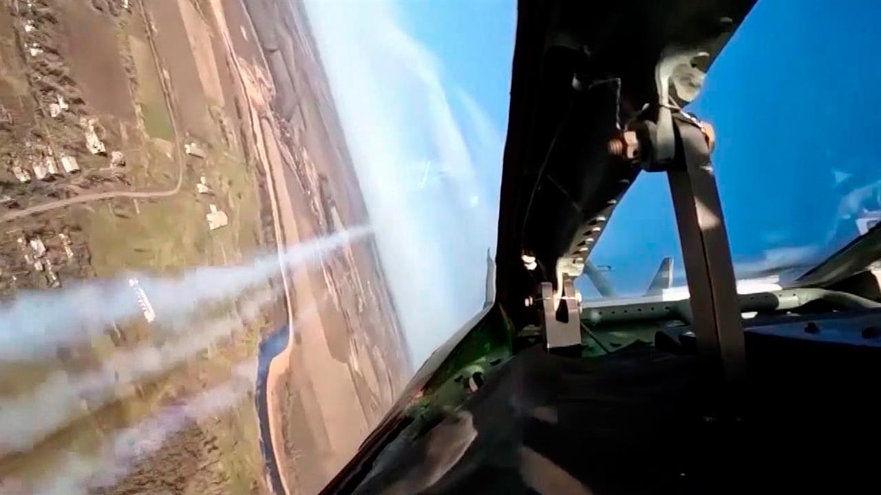 В Минобороны показали работу штурмовиков Су-25