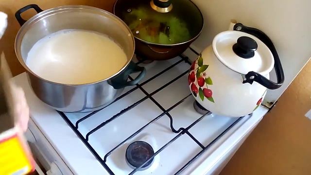 Как сварить сгущенку  / Сгущенка вареная / Рецепт сгущенки