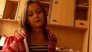 Девочка о том каким должен быть парень
