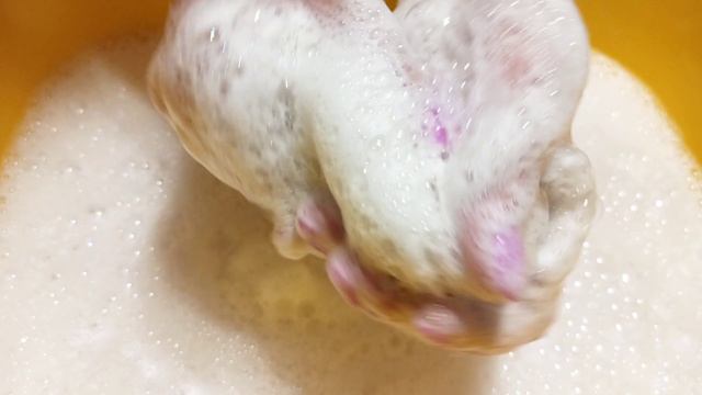 ASMR | FOAM | Lathering Laundry SOAP | Мылю Хозяйственное мыло от ЕЖК ЭФФЕКТ смотреть онлайн
