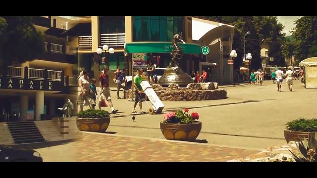 🐧АЛУШТА .ТУРИСТЫ ШТУРМУЮТ ПЛЯЖИ.КРЫМ 2017.НАБЕРЕЖНАЯ.17.06.2017.CRIMEA.ON THE BEACH. смотреть онлайн