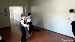 Школьник упал