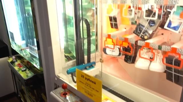 ВЫИГРАЛ ГУЧИ КРОССОВКИ В АВТОМАТЕ?!! / Пушер смотреть онлайн