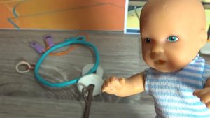 КАТЯ И МАКС ВЕСЕЛАЯ СЕМЕЙКА КТО СИЛЬНЕЙ ТОГО И ПРИЗ Мультик для детей.