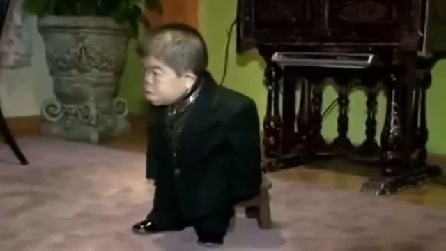 14 Smallest Men İn The World | Who Entered the Guinness Book of World Records смотреть онлайн