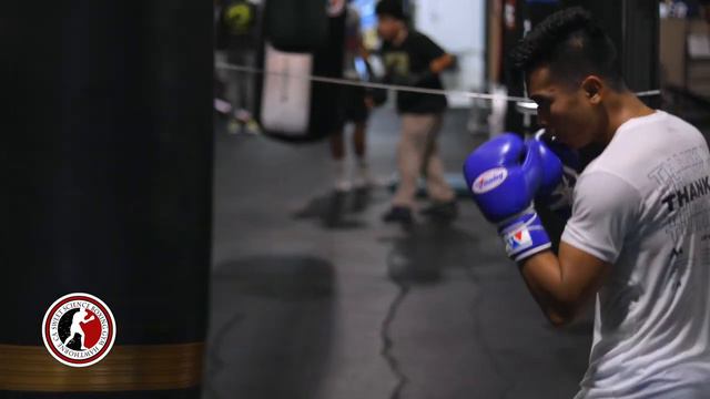 Y2mate.mx-Boxing workout. Round 1. Warming up using the jab.