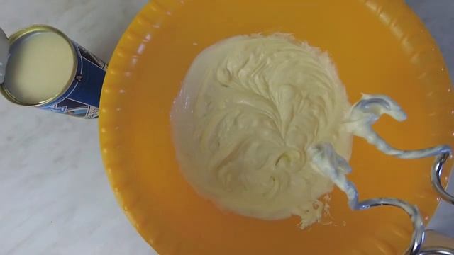 Пошаговый видео рецепт бюджетного домашнего торта. Клубничное украшение. Рецепт.