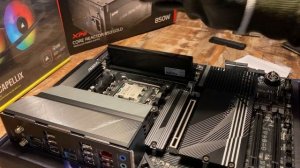 Building my first gaming PC Ryzen 5 7600X / B650 Aorus Elite AX / Black aesthetic PC