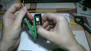 Прищепка для проверки и зарядки дисковых батареек. (таблеток)Диагностика работы BIOS за 5 секунд!