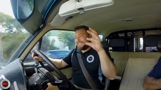 Absolutely Mad 1985 HJ60 Tourer - Mr Landcruiser смотреть онлайн