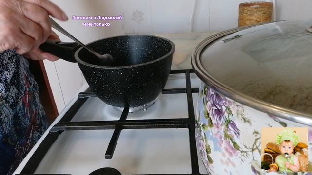 Новинка Белково - заворной крем для украшения куличей, тортов, пирожных.... смотреть онлайн