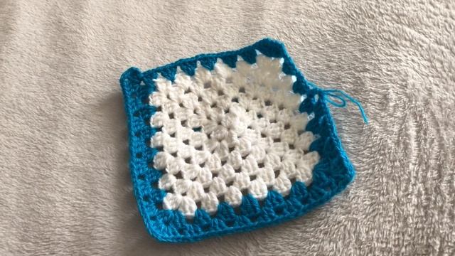 Вяжу много кукол/ Довязала плед/ Извязываю остатки пряжи смотреть онлайн