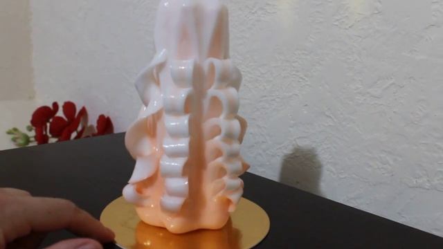 Свеча Лебедь резная в нежно персиковых тонах. смотреть онлайн