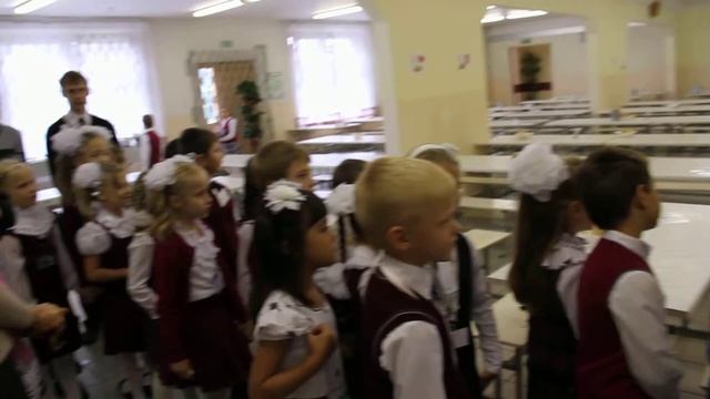 Экскурсия по школе. 1Г. Столовая смотреть онлайн