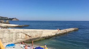 Набережная посёлка Партенит. Городской пляж