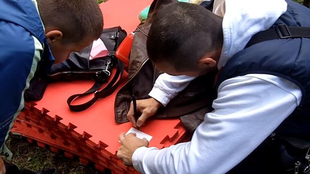 День города 01.09.2012 Егор дает автограф