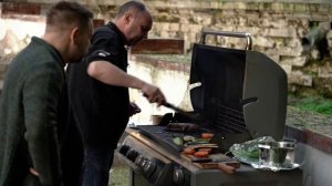 Как вкусно ЖАРИТЬ МЯСО и готовить мангал-салат на гриле #257 рецепт Ильи Лазерсона