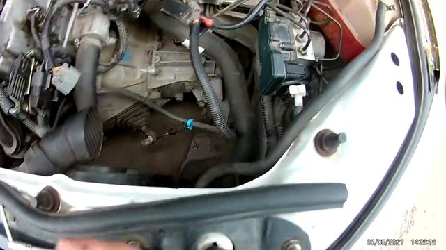 Лада Гранта, Замена расширительного бачка с АБС смотреть онлайн