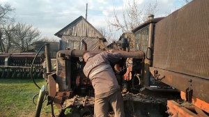 Запуск трактора Т74.