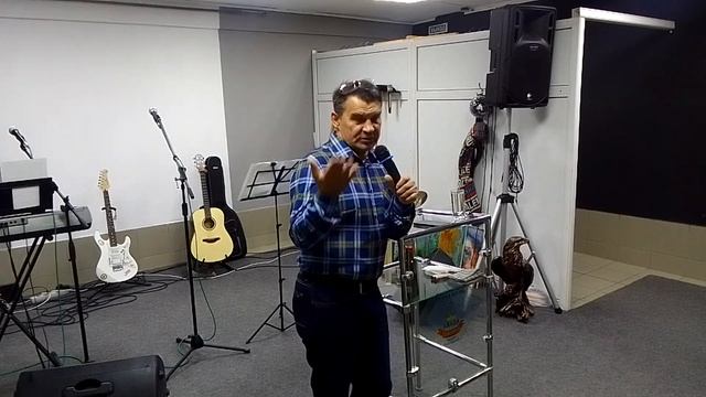 "Главное и второстепенное" Владимир Наркевич г. Анапа 23.10.2023 г. (лидерское служение) смотреть онлайн