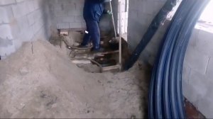 Бурение скважины вручную 32 метра за три часа
