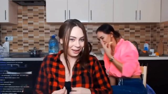 СТРИМЕРША ПОКАЗАЛА ВАРЕНИК?| Фейлы на стриме 18+ Смешные моменты смотреть онлайн