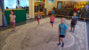 Танец-разминка "Виноватая тучка". Исполняют воспитанники ГУ ТО СРЦН√5 (3-6лет).