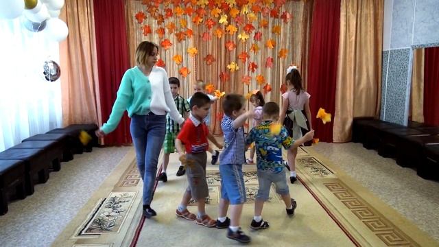 Поздравление бабушек и дедушек с Днем пожилого человека! смотреть онлайн