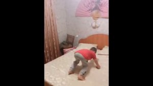 Как нужно кувыркаться для маленьких детей