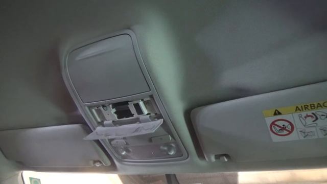 Как снять потолок Skoda Octavia III. смотреть онлайн