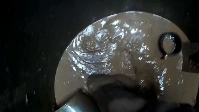 мощный гейзер и кристально чистая вода в колодце смотреть онлайн