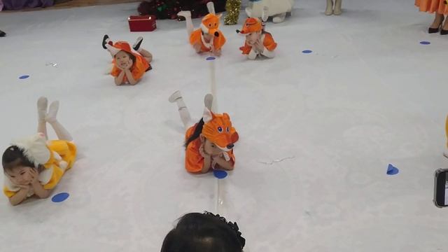 Танец лисят смотреть онлайн