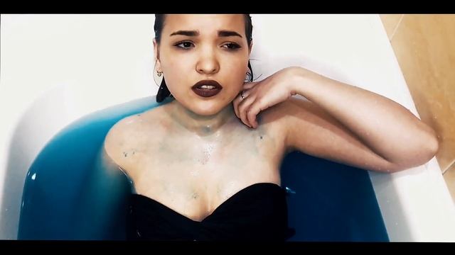 Стих. Вета Ф. Тонешь . смотреть онлайн